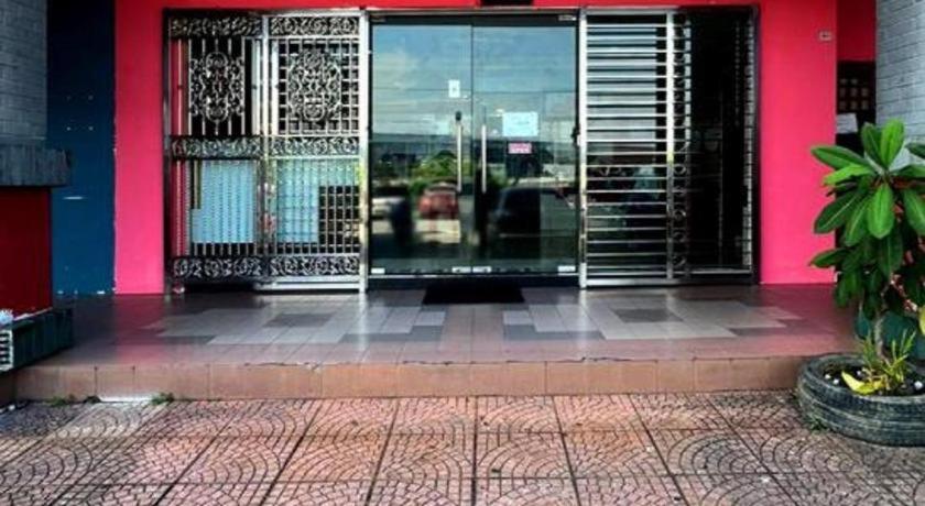 Kota Damansara Business 3*
